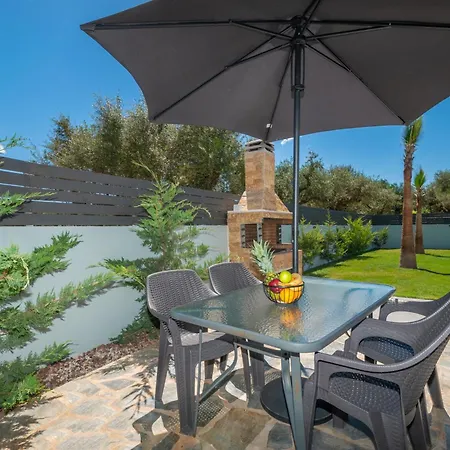 Villa Agaliou By 