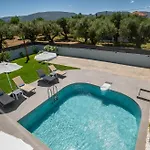 Villa Agaliou By 
